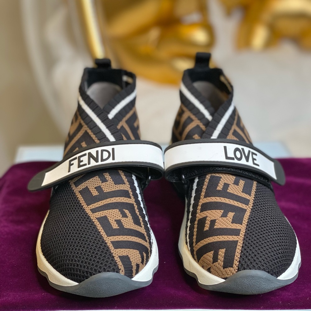 FENDI LOVE ROCKOKO SNEAKERS